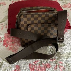 Louis Vuitton Damier Ebene Olav Pm
